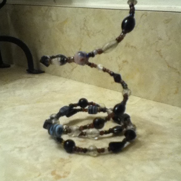 Spring choker - Picture 2 of 2