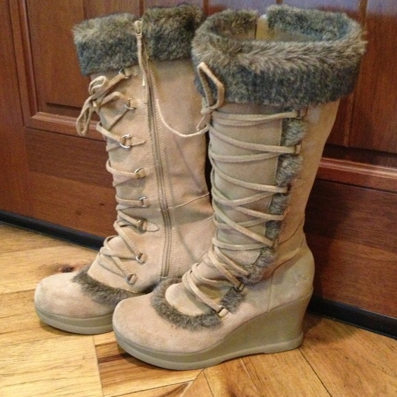 Report tan suede boots