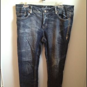 Skinny leg blue wash jeans