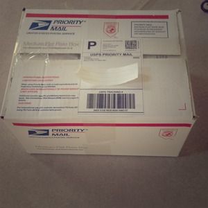 Ready to ship northface and bracelet!