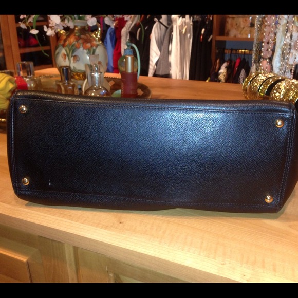 ⛔SOLD⛔Chanel Caviar Cerf Exec Tote - Picture 2 of 4