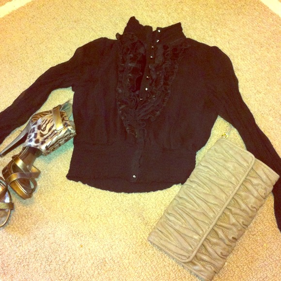 >Reduced>Black see through Bebe blouse!!