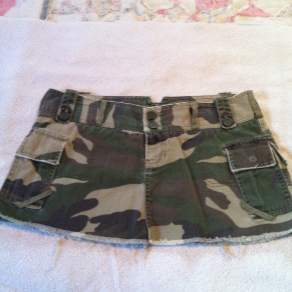 Abercrombie skirt!!! REDUCED
