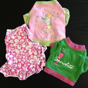 Super cute dog shirts🎀 size small