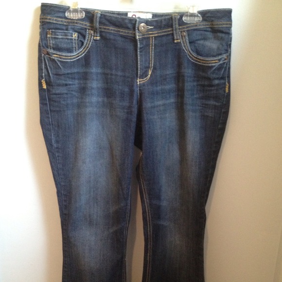 Boot cut blue jeans