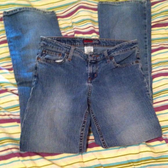 Aeropostale jeans.