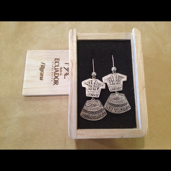Brand new Filigree Earrings