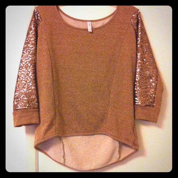 Dressy/Casual Top