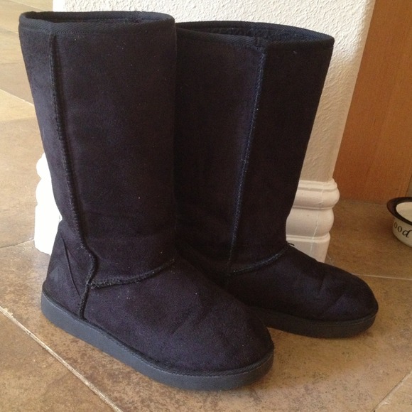 🚫No longer available🚫Fugg boots (fake uggs)