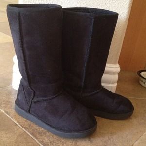 🚫No longer available🚫Fugg boots (fake uggs)