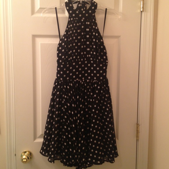 💰SOLD💰Beautiful polka dot halter dress - Picture 3 of 3
