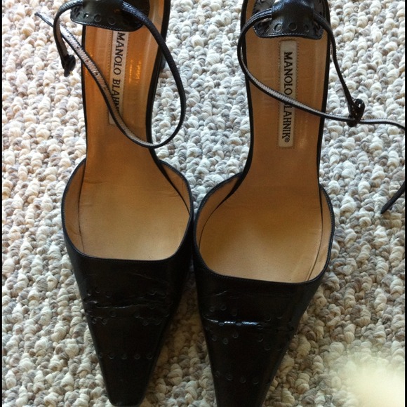 Manolo Blahnik Classic Heels Size 37 1/2
