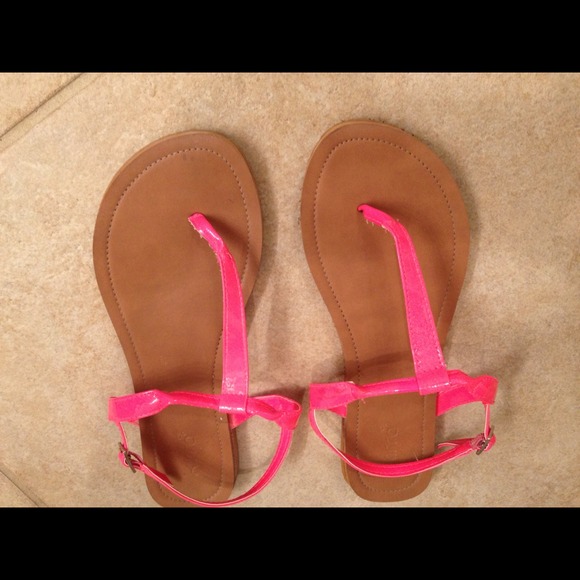 kirra Shoes - ***SOLD****irra sandals NEW
