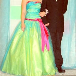 Prom dress