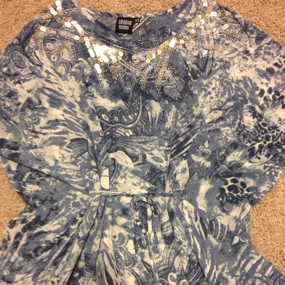 💜Beautiful trendy top!!