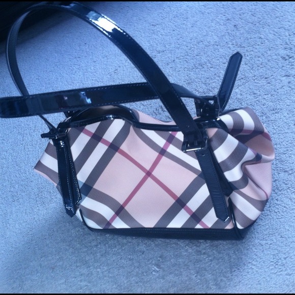 🔅Sold🔅 Authentic Burberry Purse