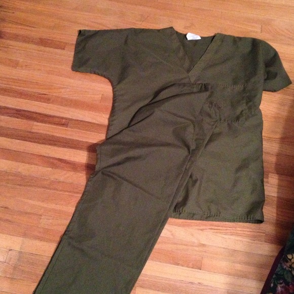 Olive scrub set sold