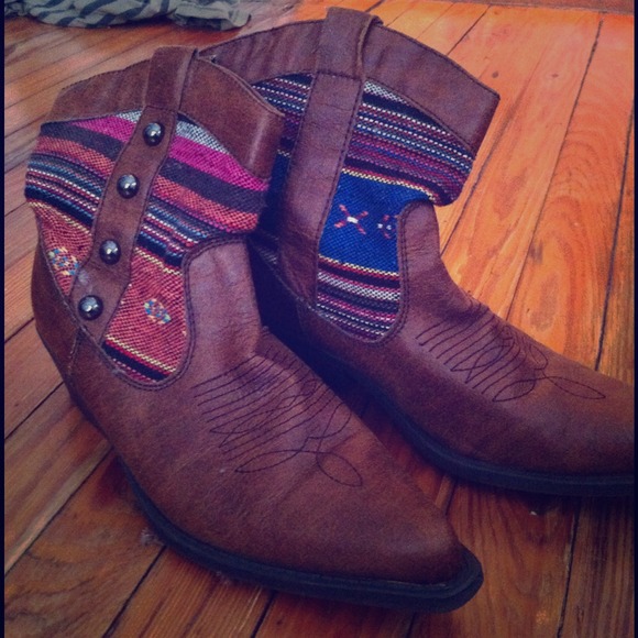 REDUCED!! Cowboy tapestry booties!! So cute!
