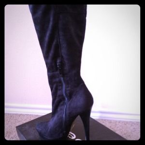 HELD.. for GR8SOUL .✋BeBe over the knee boots