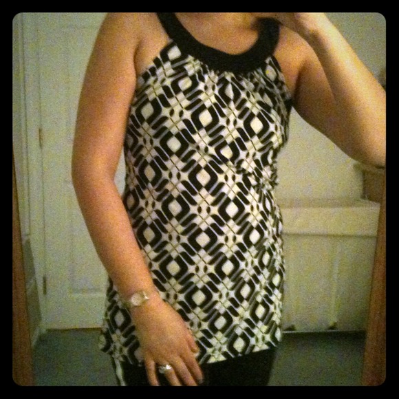 * Sold in bundle for slyone14 *. scoop tank top