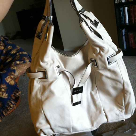 🚫RESERVED🚫 MICHAEL KORS white leather purse