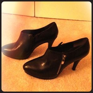 Marc Fisher black booties