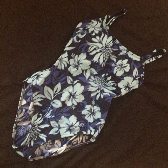 NWOT🌺Leilani Swim Wear, waist cinching. Lovely🌺