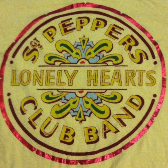 Yellow T-shirt - Picture 2 of 3