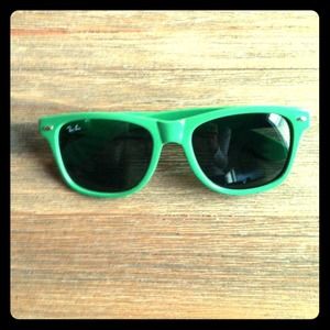 Mint Green Ray Bans