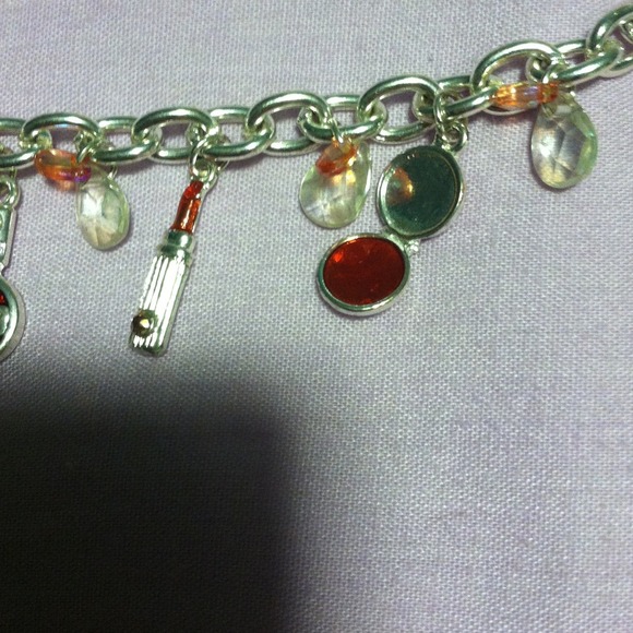 Charm braclet - Picture 3 of 3