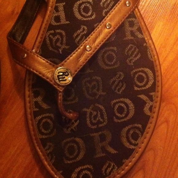 Sandals - Picture 2 of 2