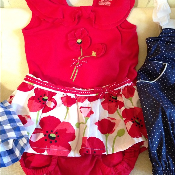 SOLD!!! 3 Adorable Outfits - Picture 3 of 4