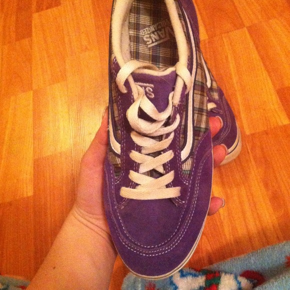 Vans! - Picture 2 of 3