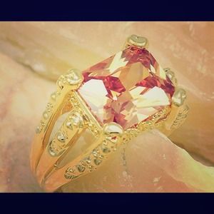 Honey champaign topaz ring size 7
