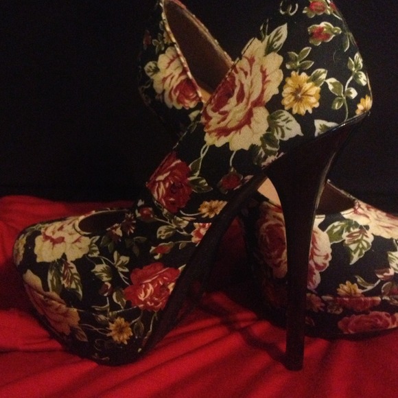 SOLD - Picture 2 of 3