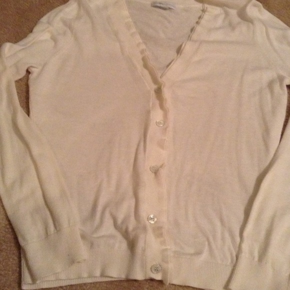 ⛔SOLD⛔⬇Reduced⬇New York and Co white cardigan - Picture 2 of 3