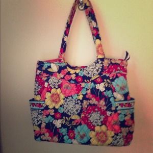 Reserved Vera Bradley tote/handbag in Happy Snails