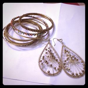 Gold bangles w/ earrings