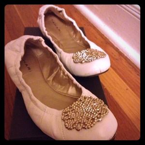 *SOLD!* Tahari Leather Ballet Flats
