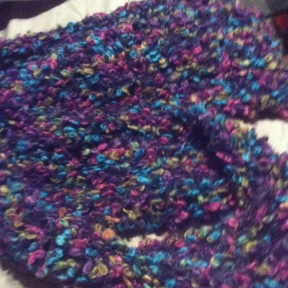 Three Unique Scarves - Picture 3 of 4