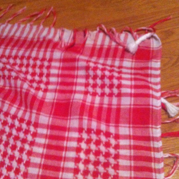 Three Unique Scarves - Picture 4 of 4