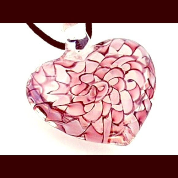 💗ITALIAN MURANO GLASS ALIKE HEART NECKLACE💗 - Picture 1 of 1