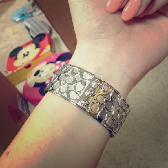 ✋SOLD✋Coach Bangle - Picture 1 of 4