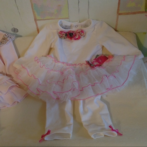 2 Precious Outfits! - Picture 3 of 3