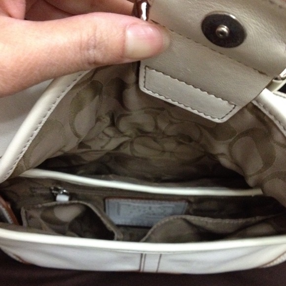 ⚡Reduced⚡Authentic Coach small handbag - Picture 3 of 3