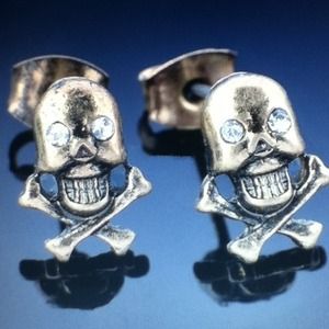 Jewelry - Bronze Skull Vintage Goldtone Rhinestone Earrings Jewelry - Bronze Skull Vintage Goldtone Rhinestone Earrings