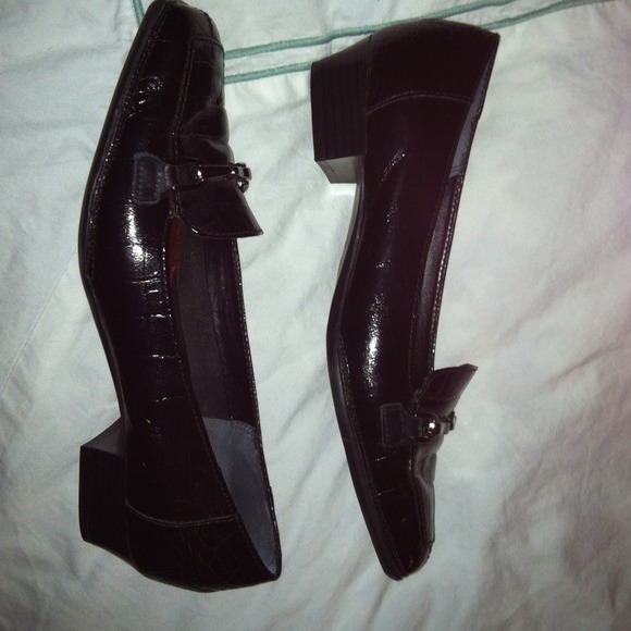 Traded. - Picture 3 of 3