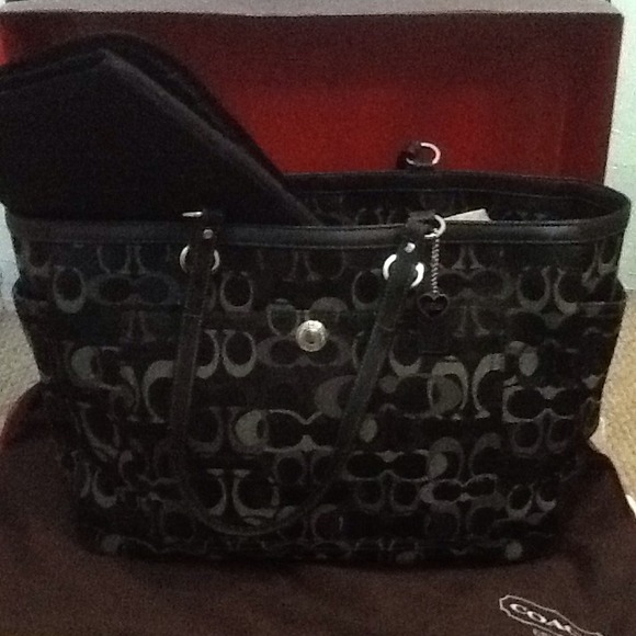 ❗❗👇👇PRICE REDUCED❗❗Coach Diaper Bag