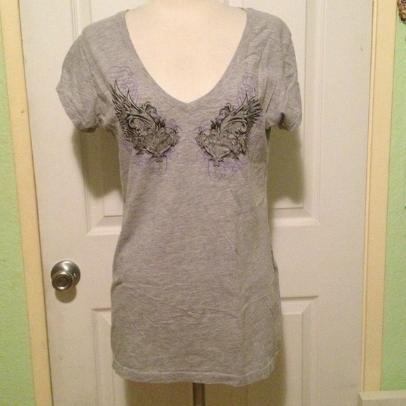 Angel wing tee