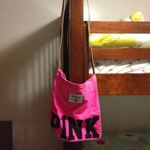 pink vs side bag gently used